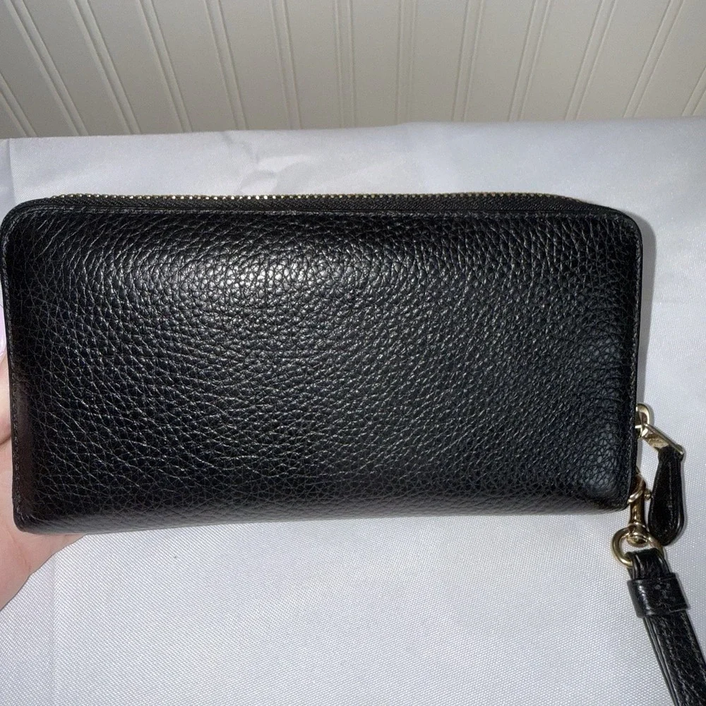 Coach Zip-Around Black Pebbled Leather Gold Wallet Wristlet Card Holder